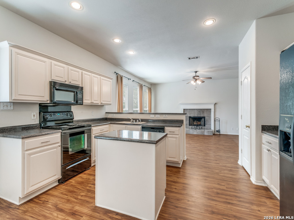2122 Cardigan Hill San Antonio TX 78232