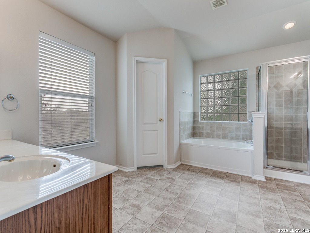 2122 Cardigan Hill San Antonio TX 78232