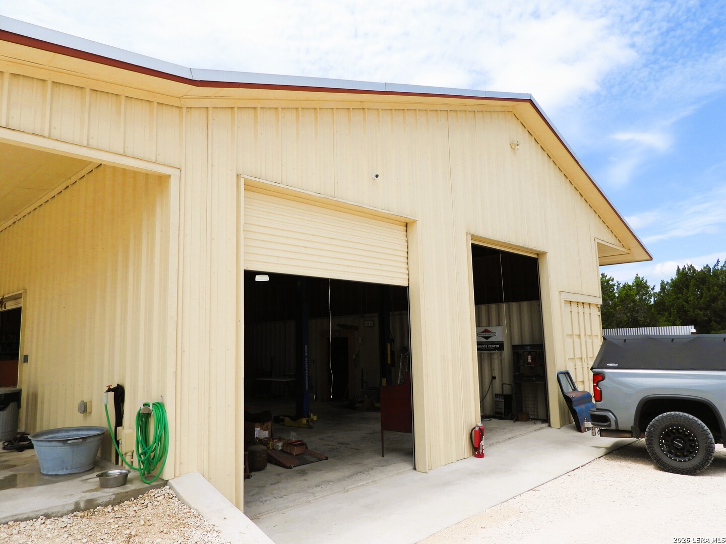 10766 Park Road 37 Lakehills TX 78063