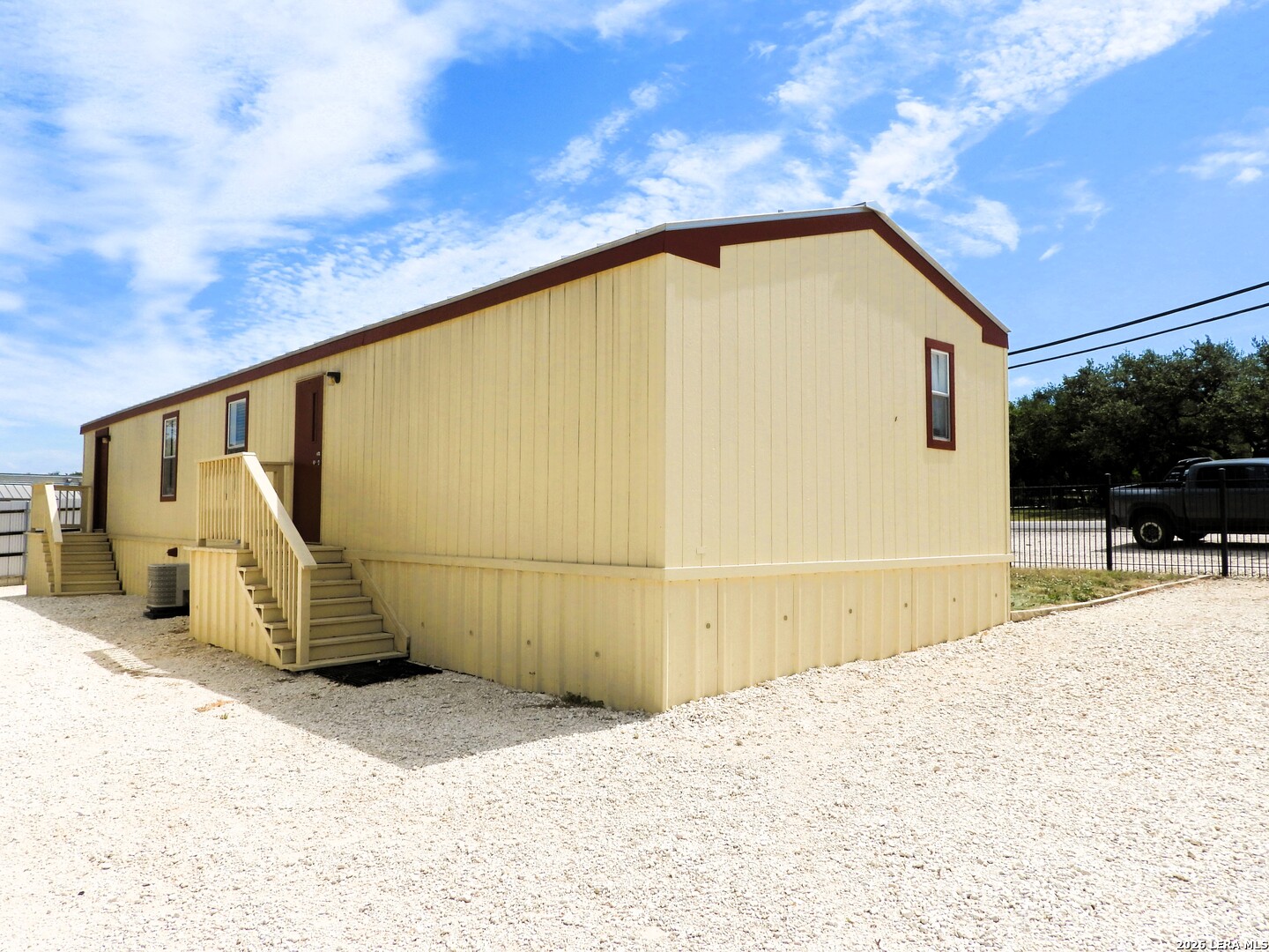 10766 Park Road 37 Lakehills TX 78063