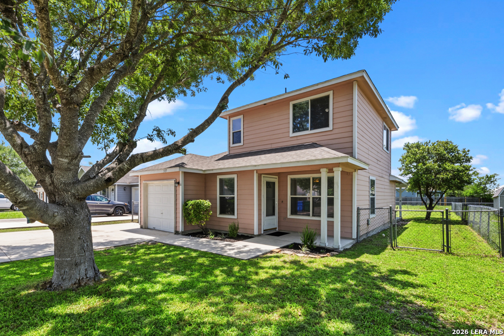 527 Roosevelt Seguin TX 78155