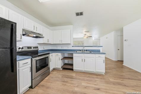 527 Roosevelt Seguin TX 78155