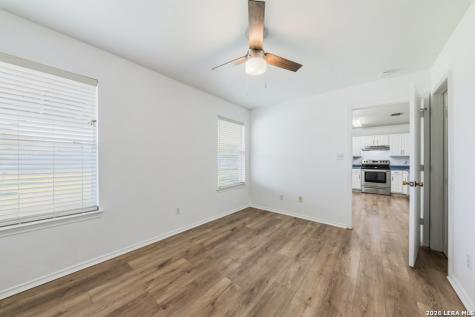 527 Roosevelt Seguin TX 78155