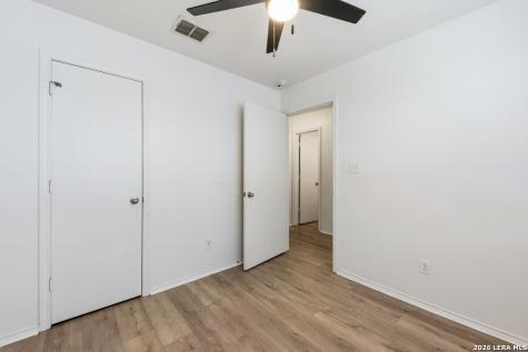 527 Roosevelt Seguin TX 78155