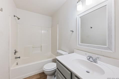 527 Roosevelt Seguin TX 78155