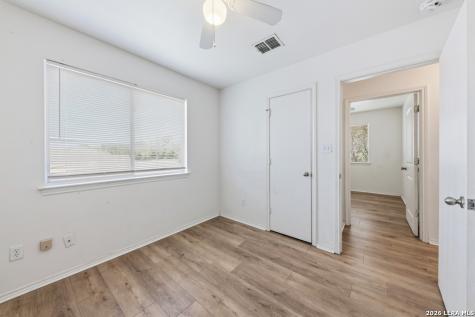 527 Roosevelt Seguin TX 78155