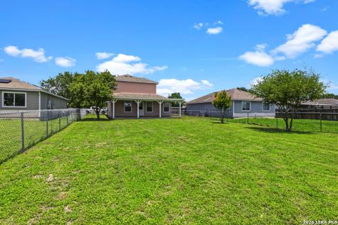 527 Roosevelt Seguin TX 78155