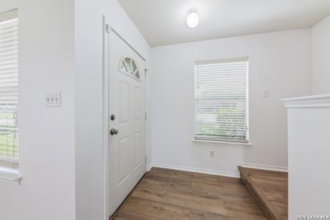 527 Roosevelt Seguin TX 78155