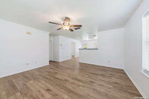 527 Roosevelt Seguin TX 78155