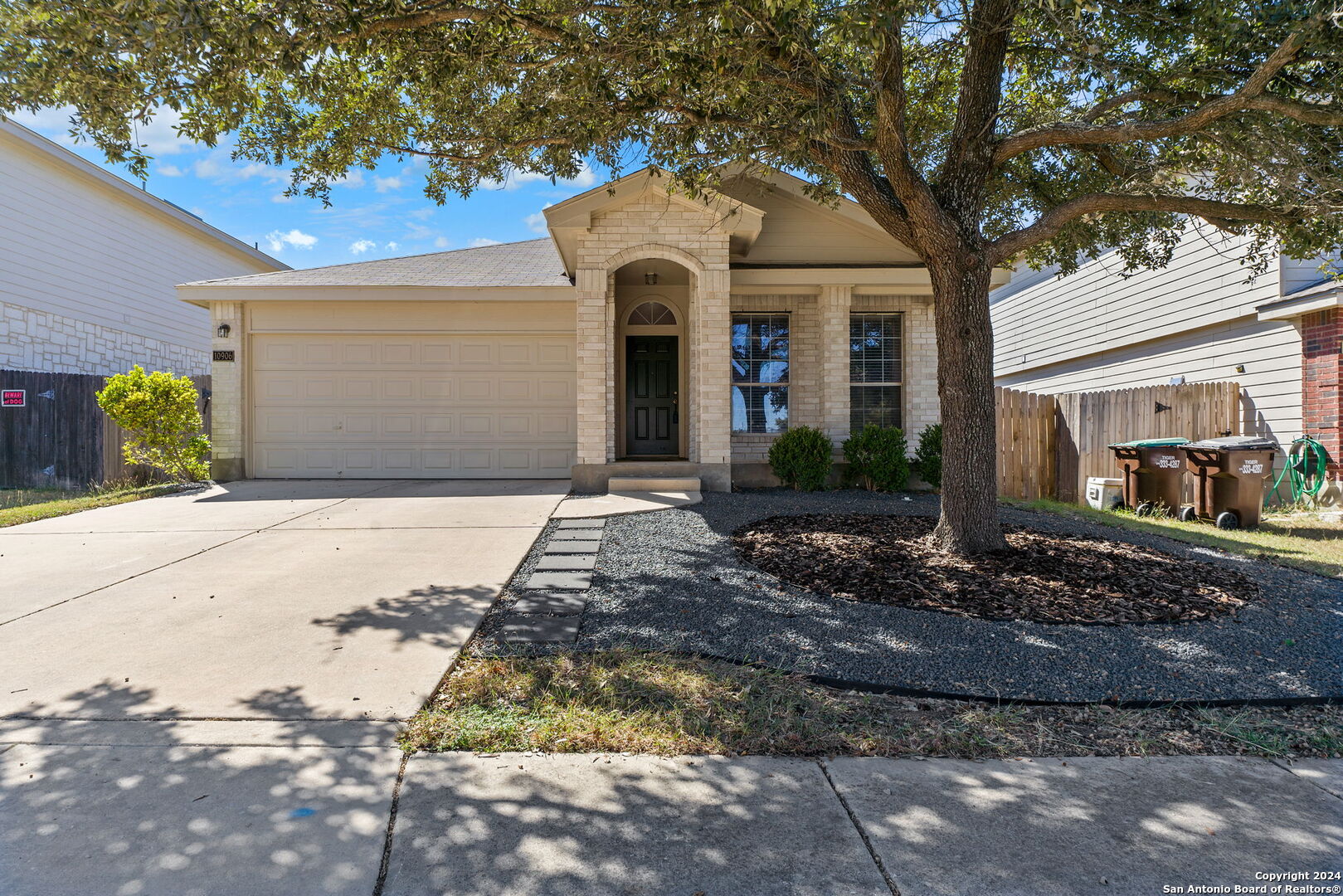10906 Arabian Gate San Antonio TX 78254