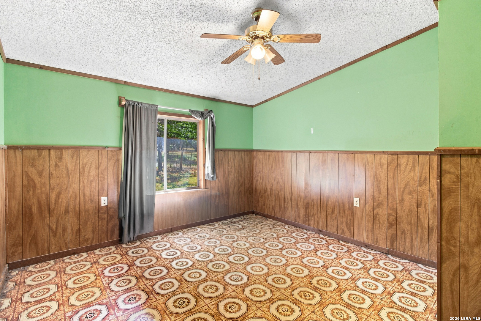 5943 Wharton's Dock Road Bandera TX 78003