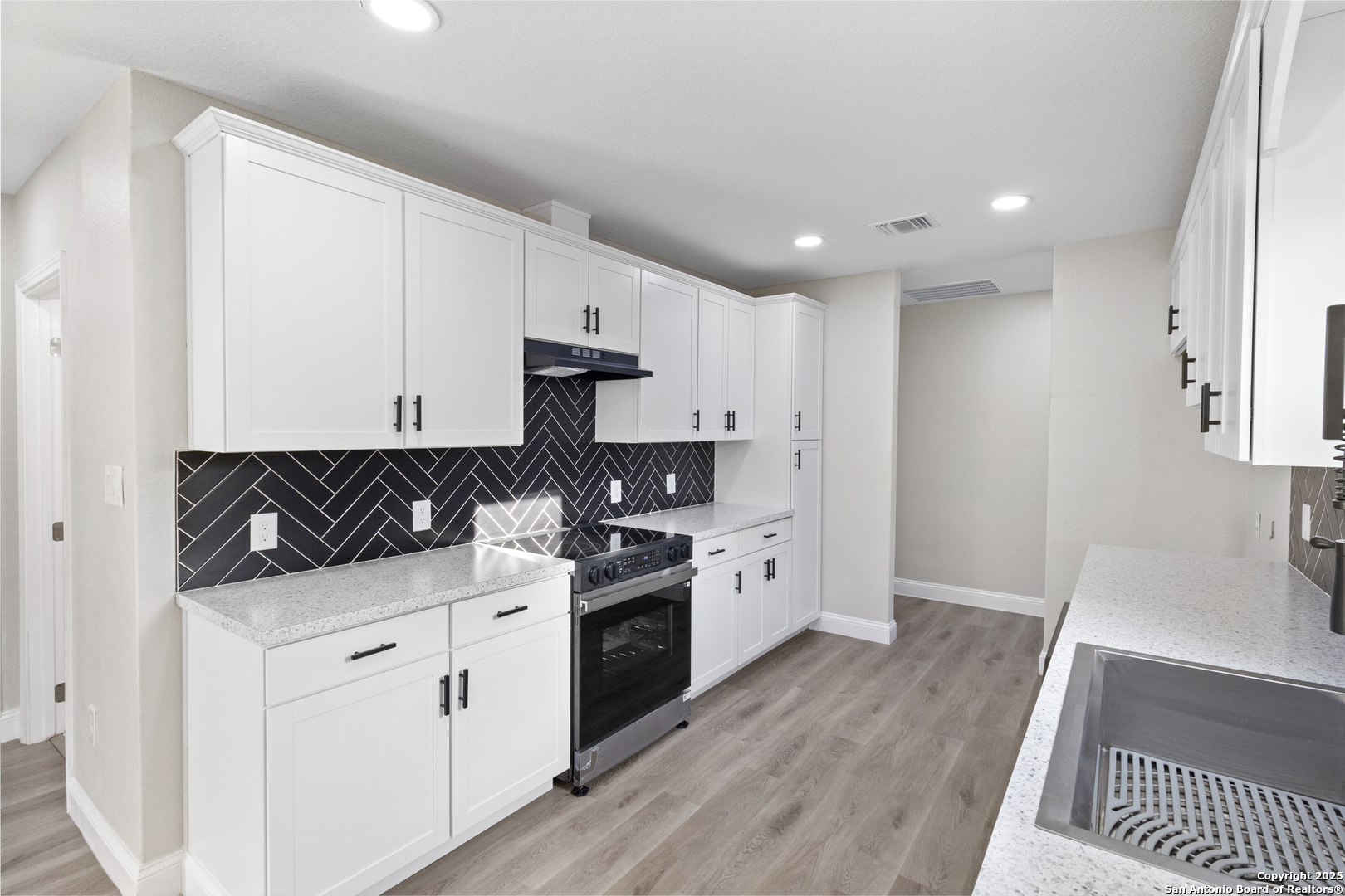 2210 Crockett San Antonio TX 78202