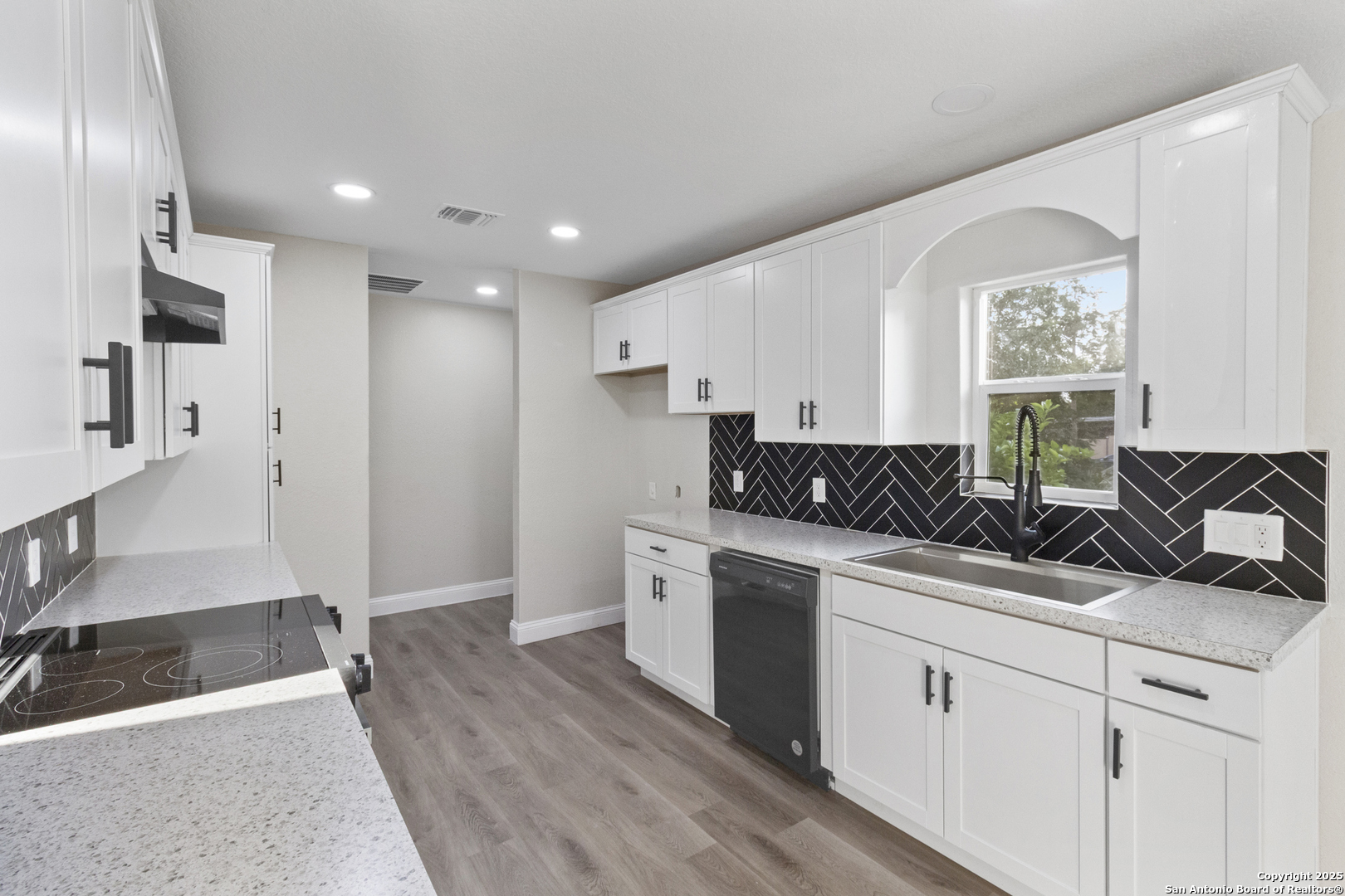 2210 Crockett San Antonio TX 78202