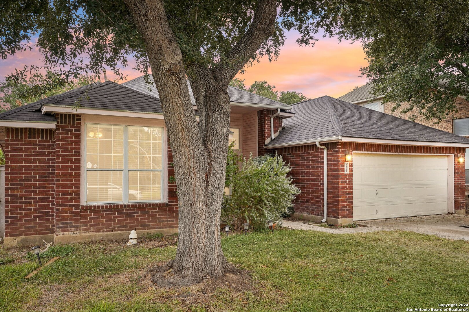 5830 Spring Crown San Antonio TX 78247