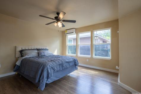 1010 W Lynwood Avenue San Antonio TX 78201