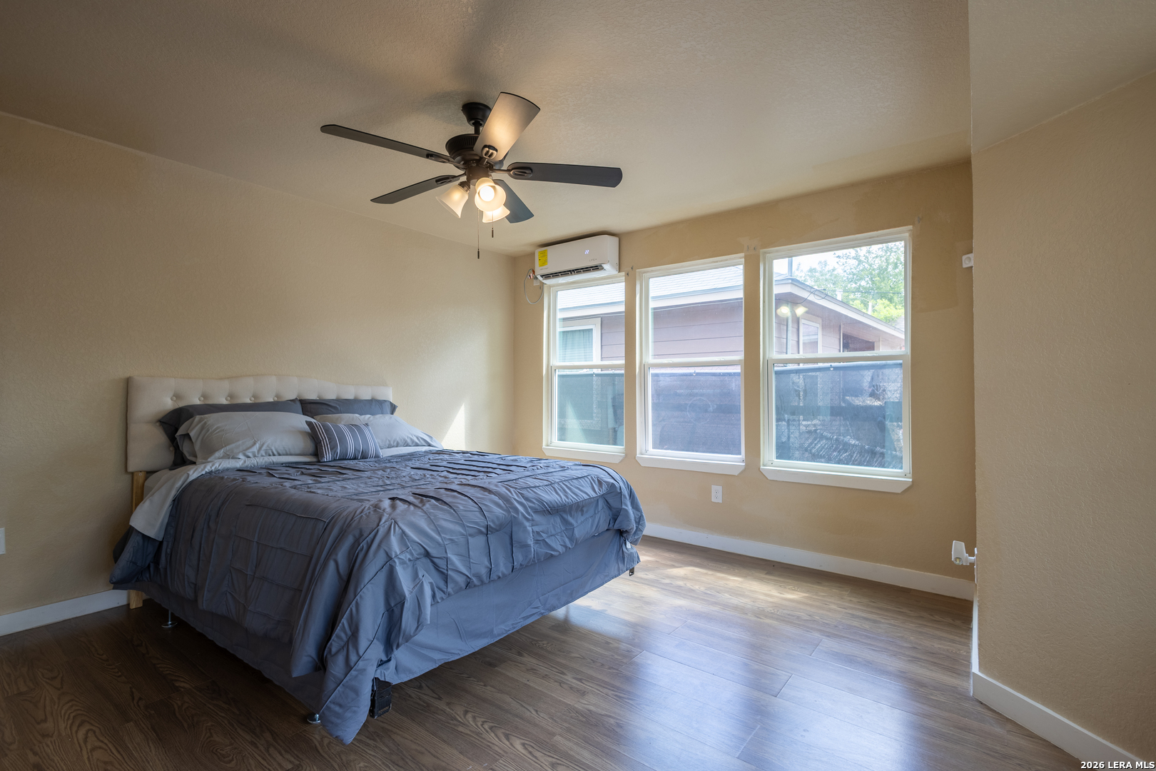 1010 W Lynwood Avenue San Antonio TX 78201