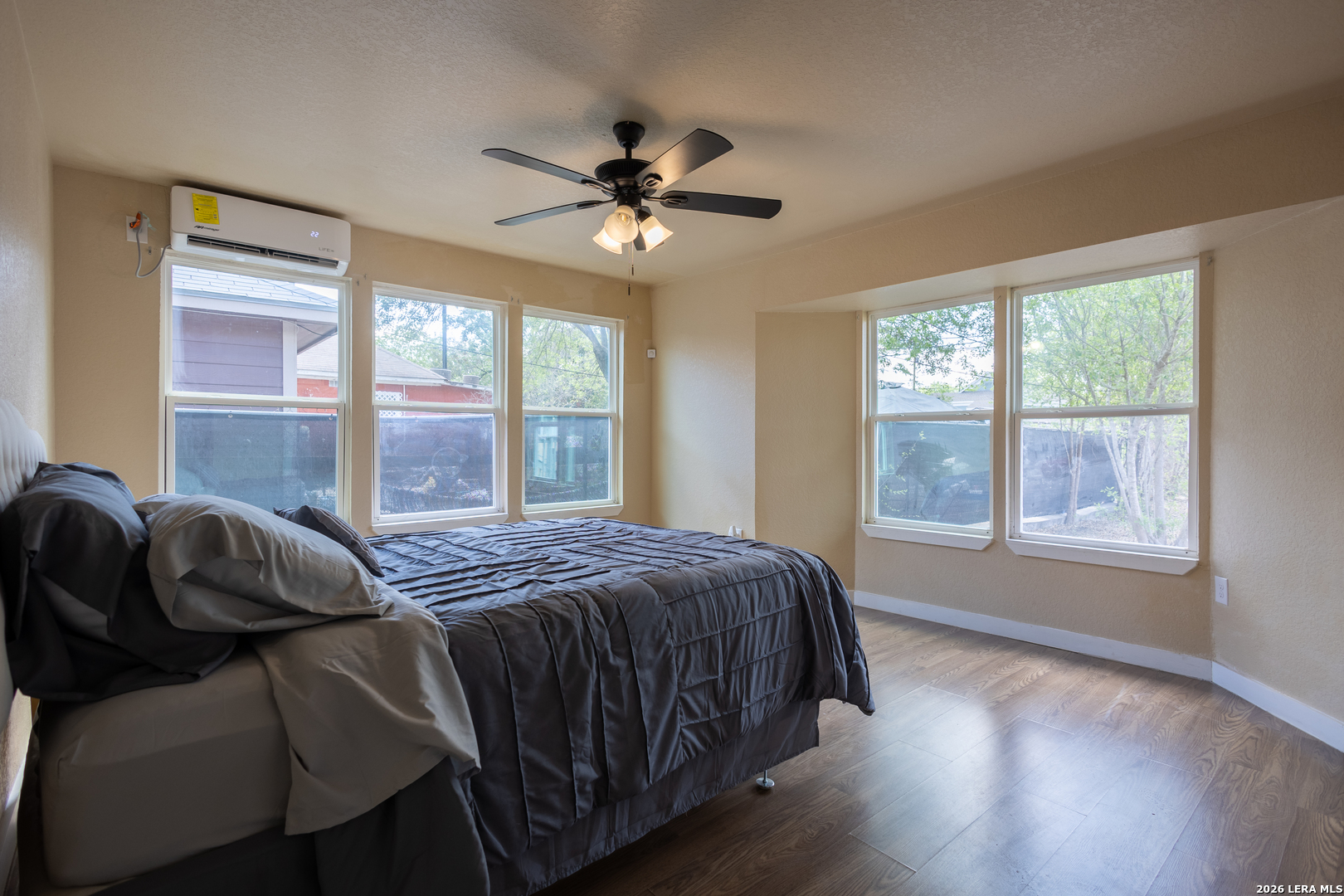 1010 W Lynwood Avenue San Antonio TX 78201