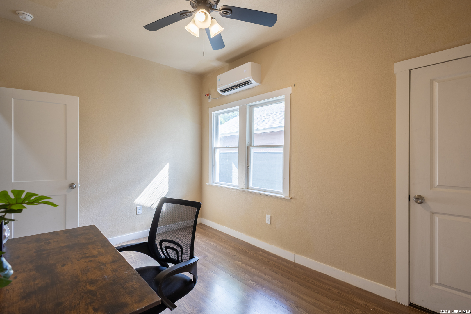 1010 W Lynwood Avenue San Antonio TX 78201