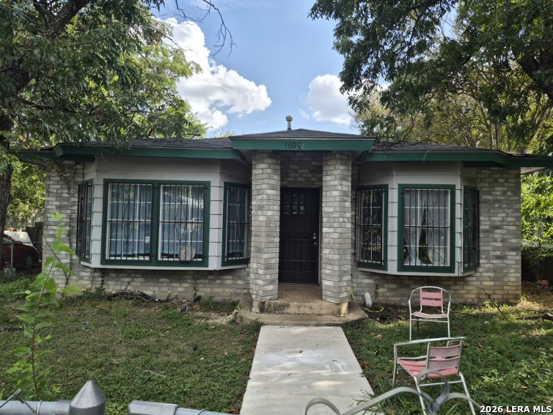 1608 W French Place San Antonio TX 78201