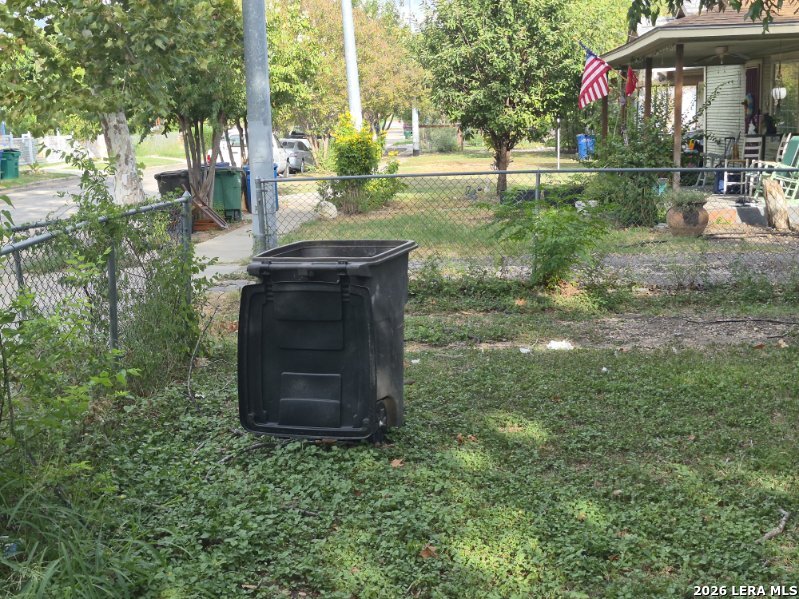 1608 W French Place San Antonio TX 78201