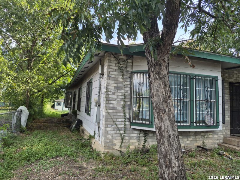1608 W French Place San Antonio TX 78201