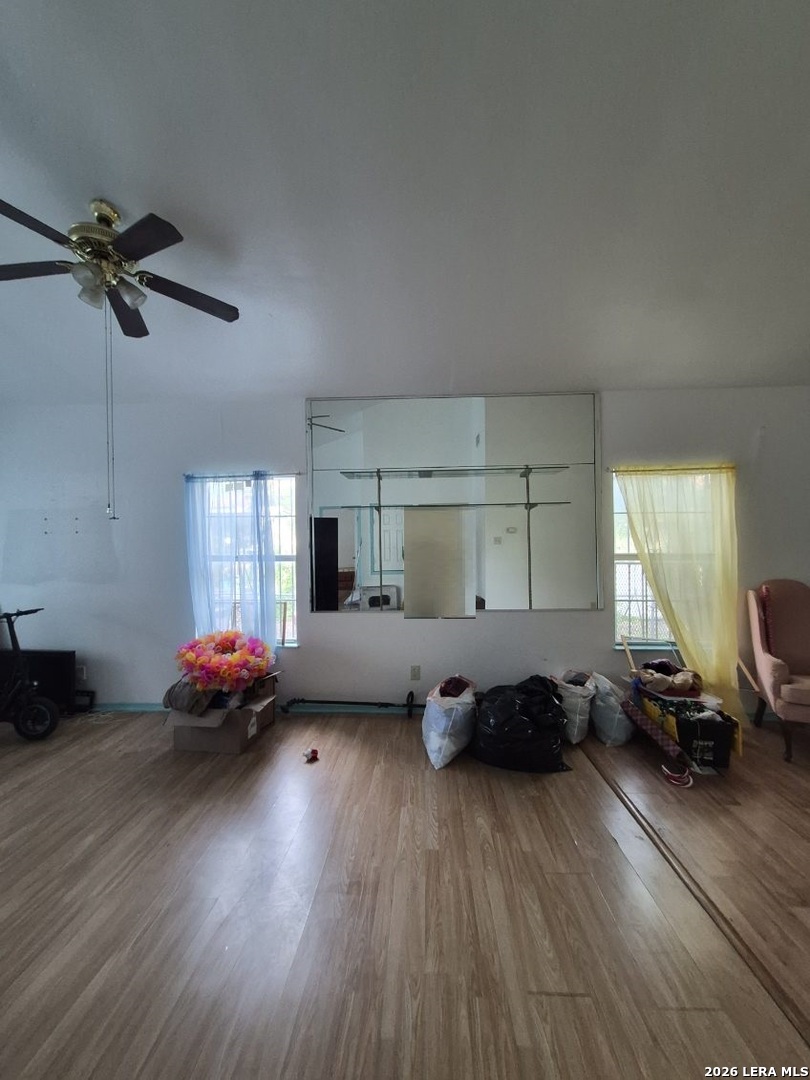 1608 W French Place San Antonio TX 78201