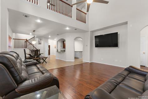 5623 Cross Pond San Antonio TX 78249