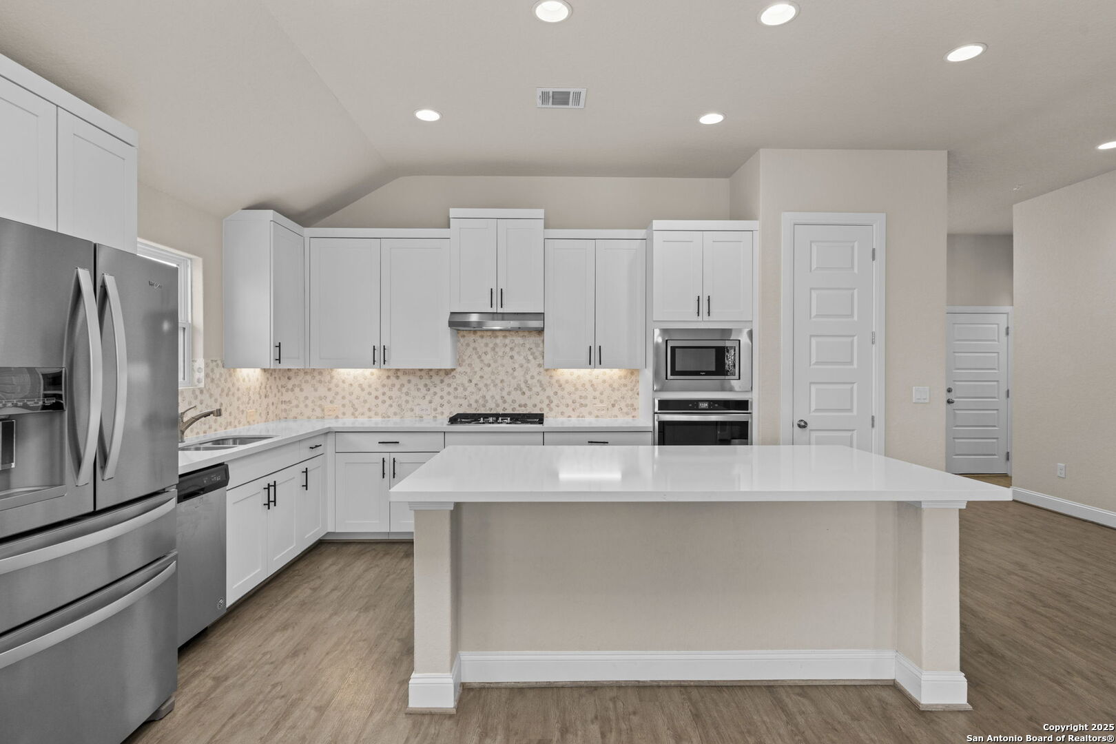 6533 Crockett Cove Schertz TX 78108