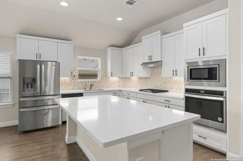 6533 Crockett Cove Schertz TX 78108