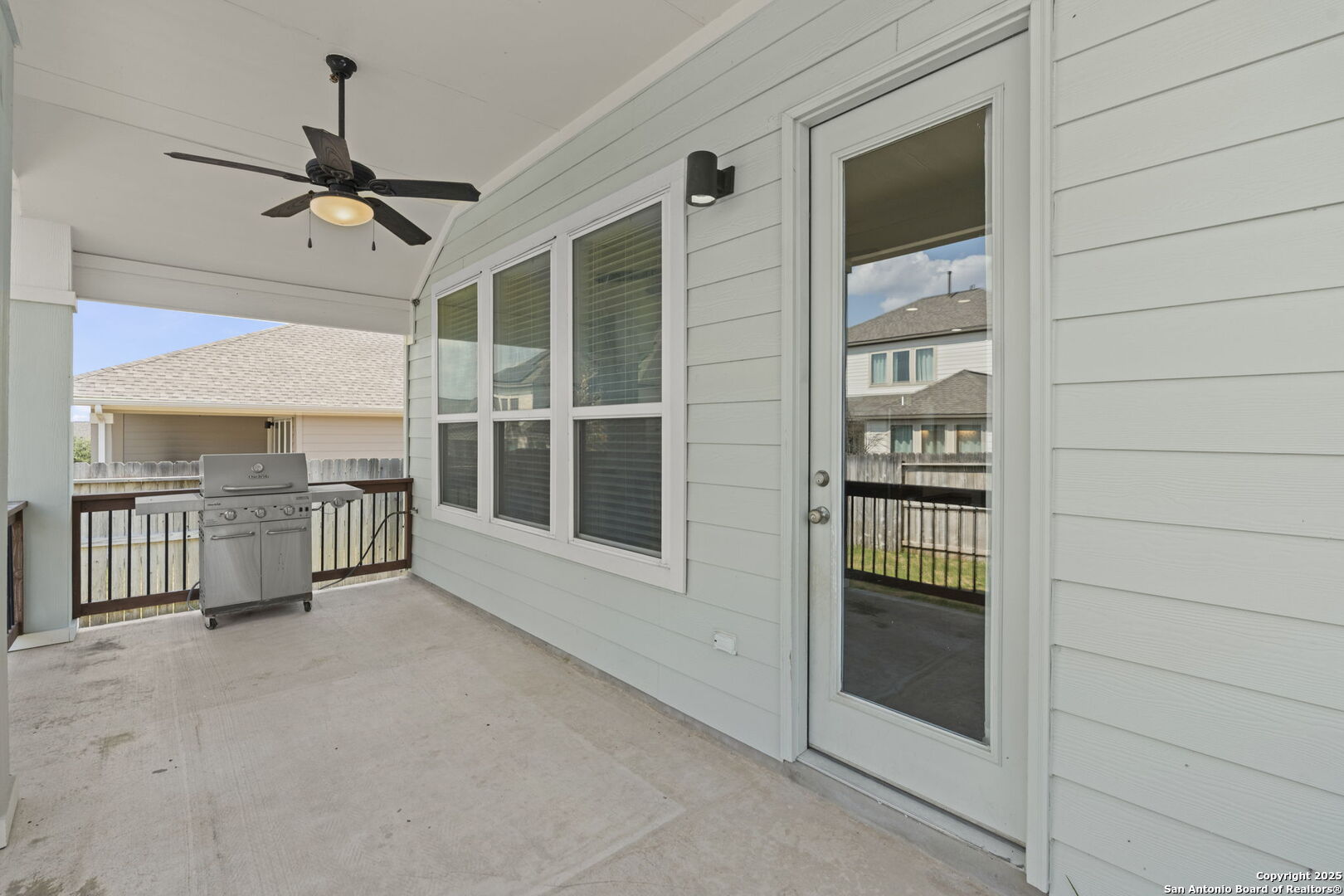 6533 Crockett Cove Schertz TX 78108