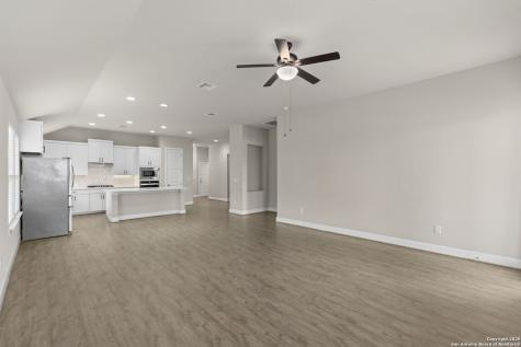 6533 Crockett Cove Schertz TX 78108