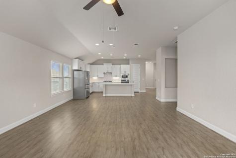 6533 Crockett Cove Schertz TX 78108