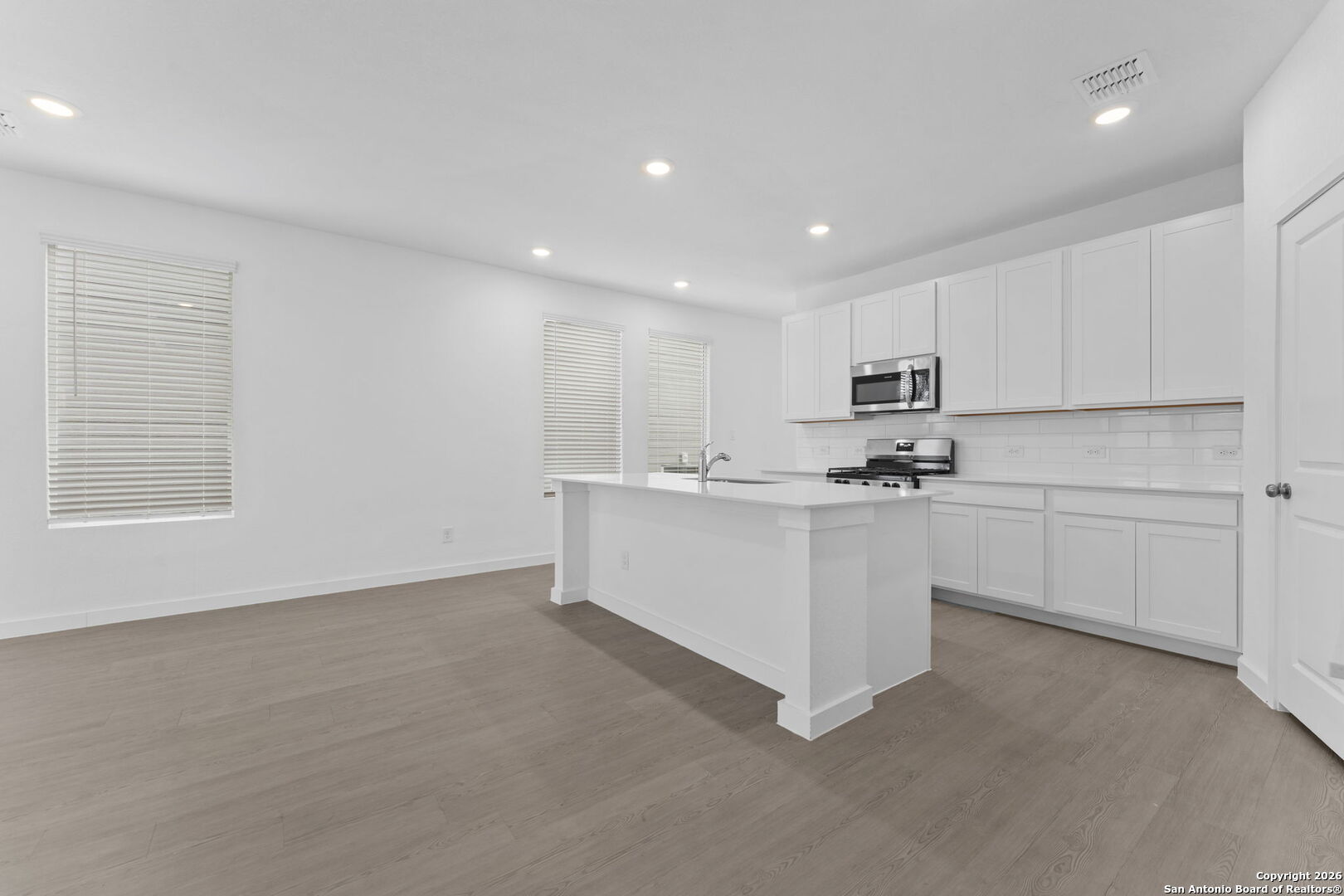 6611 Titan Park Converse TX 78109