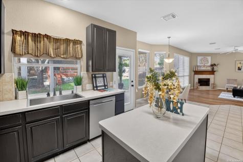 21502 Rio Comal San Antonio TX 78259
