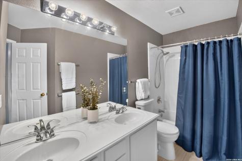 21502 Rio Comal San Antonio TX 78259