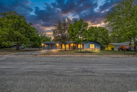 416 Minter Street Uvalde TX 78801