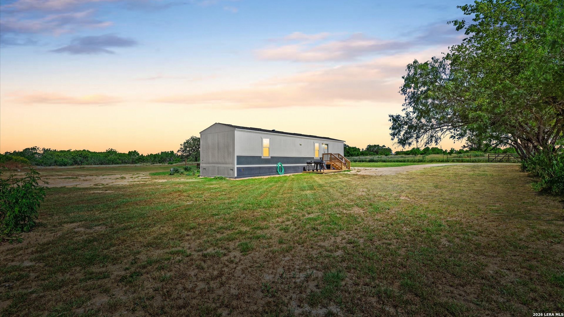 3131 Sandy Elm La Vernia TX 78121