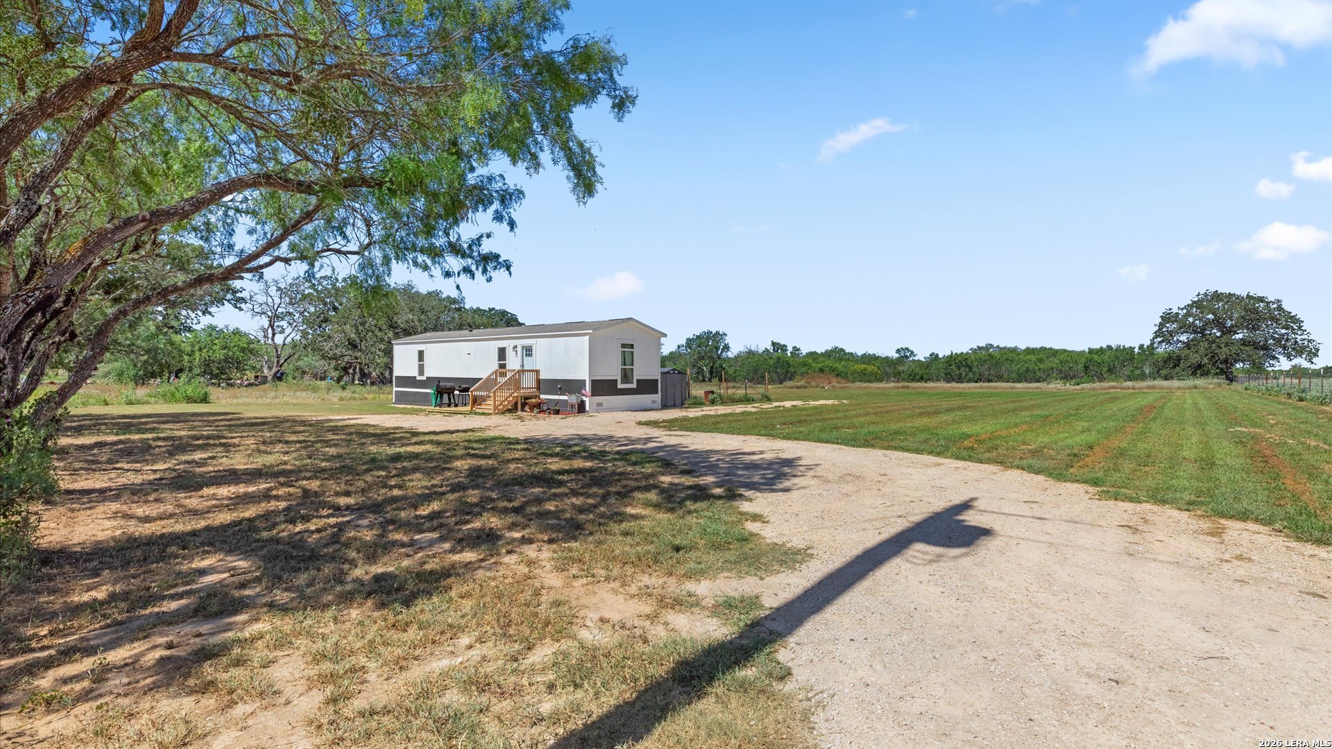 3131 Sandy Elm La Vernia TX 78121