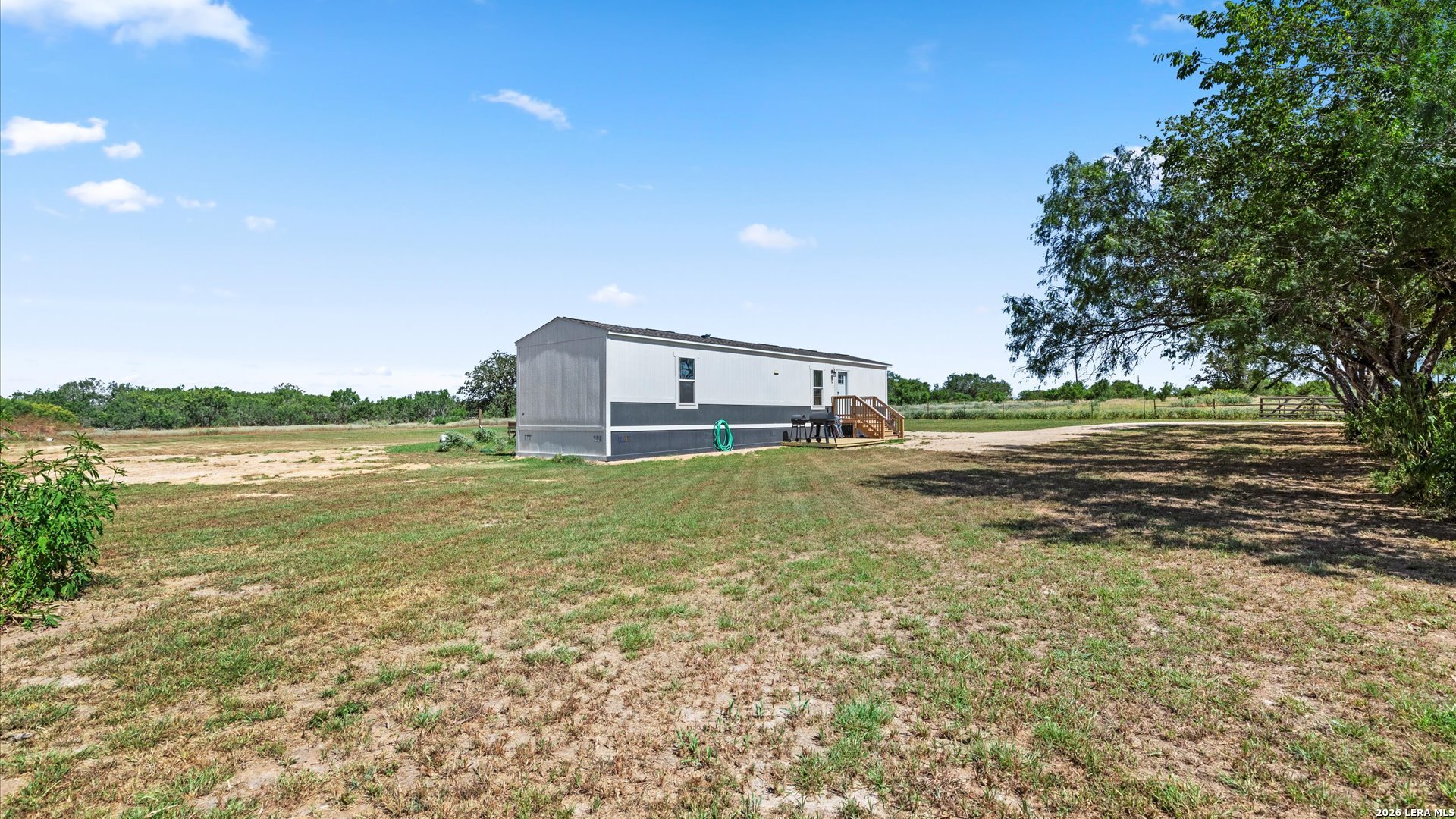 3131 Sandy Elm La Vernia TX 78121