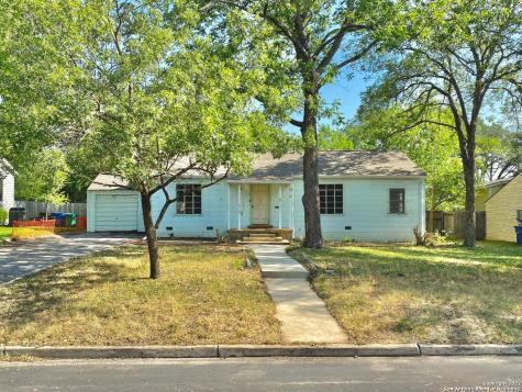 221 Larchmont Drive San Antonio TX 78209