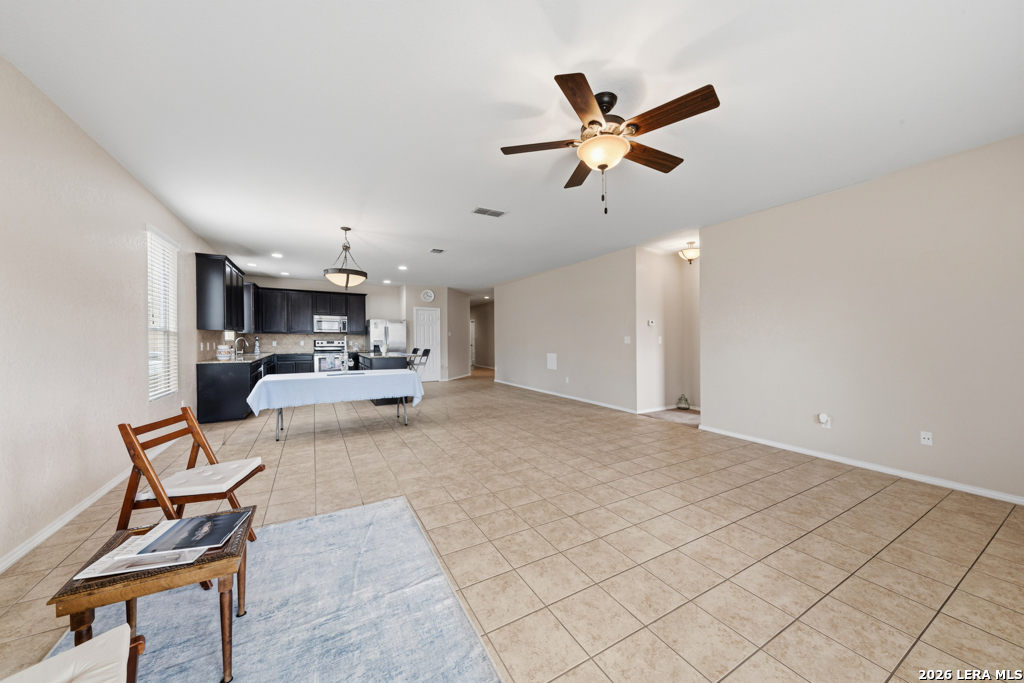 7410 Derby Vista Selma TX 78154
