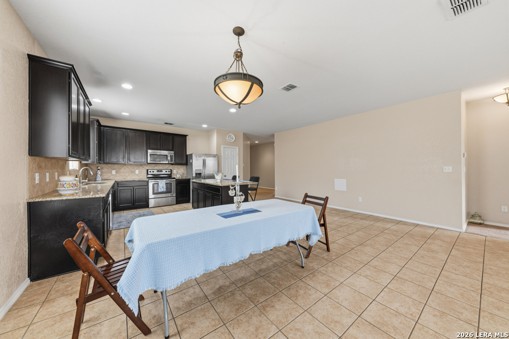 7410 Derby Vista Selma TX 78154