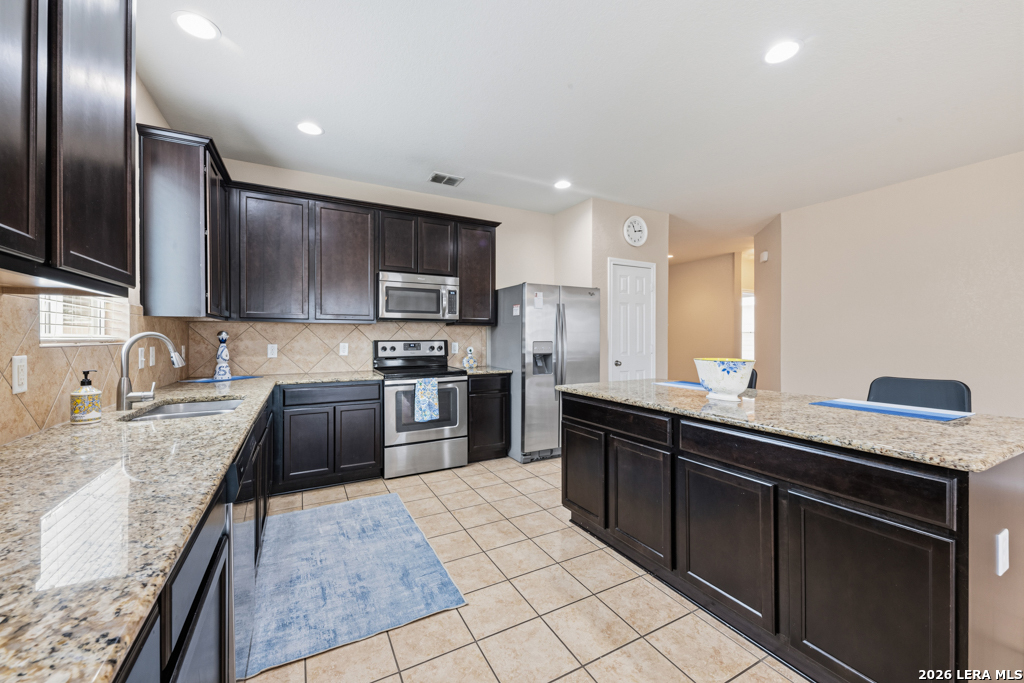7410 Derby Vista Selma TX 78154