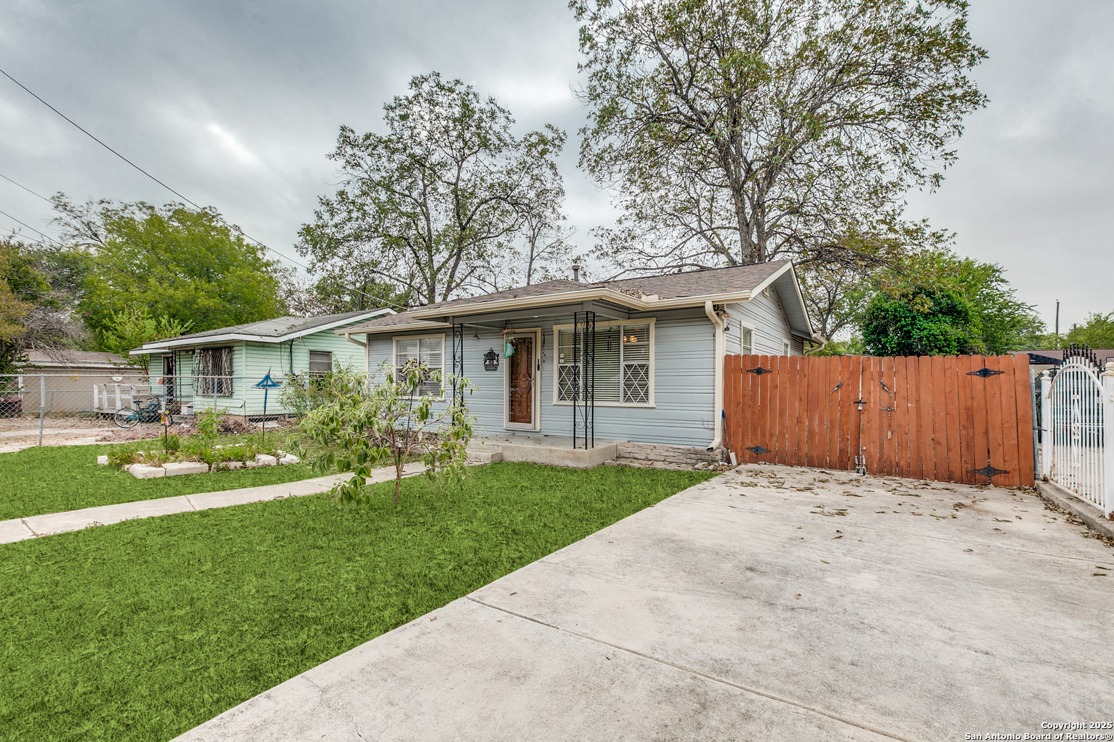 310 Chipinque San Antonio TX 78237