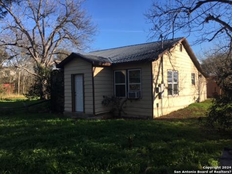 205 Ermel Street Seguin TX 78155
