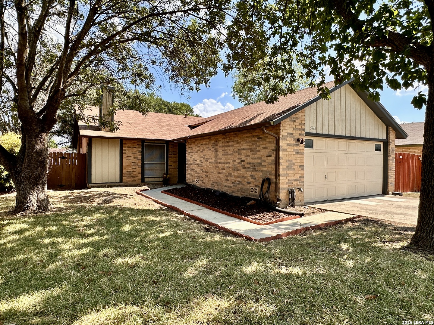5742 Larkdale Drive San Antonio TX 78233