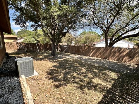 5742 Larkdale Drive San Antonio TX 78233