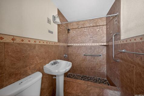 843 Hoover Avenue San Antonio TX 78225