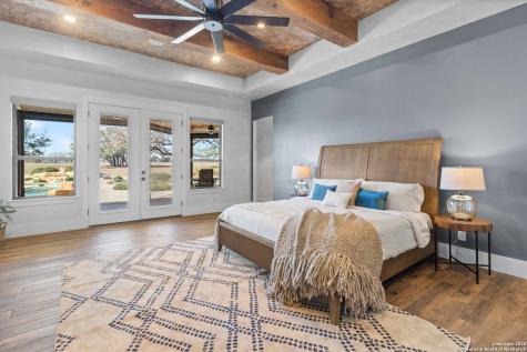 2021 Fm 3240 Bandera TX 78003