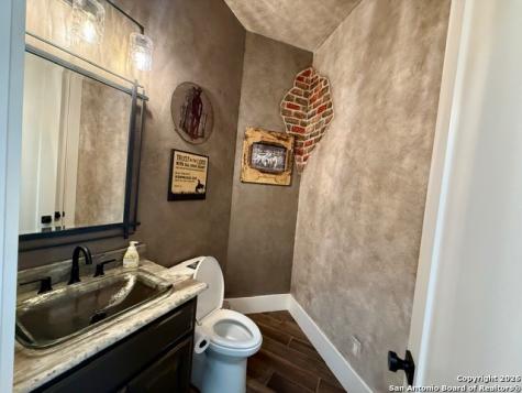 2021 Fm 3240 Bandera TX 78003